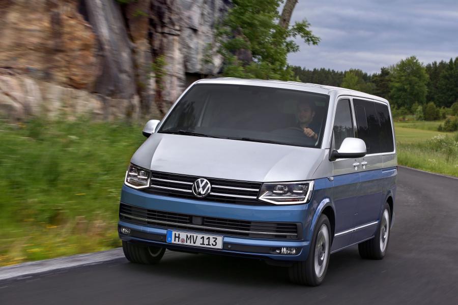  Volkswagen Multivan Generation Six 2015 года  (фото 8 из 31)
